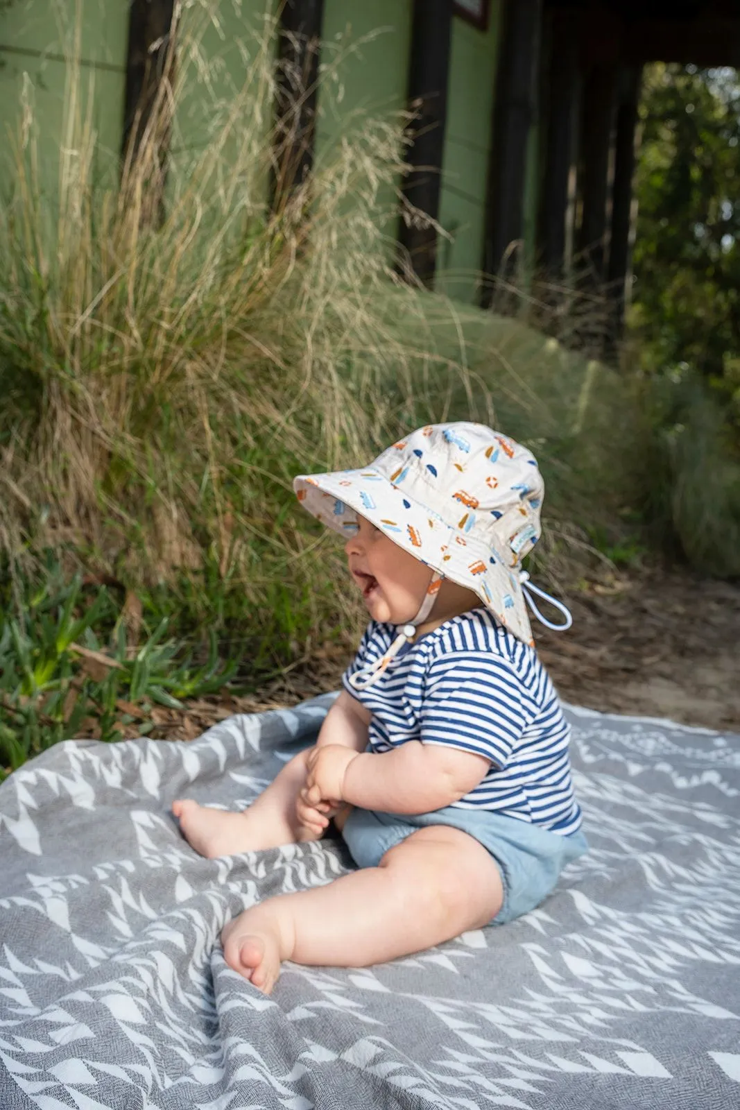 Acorn Kids Infant Hat - SUNRISE SURFER