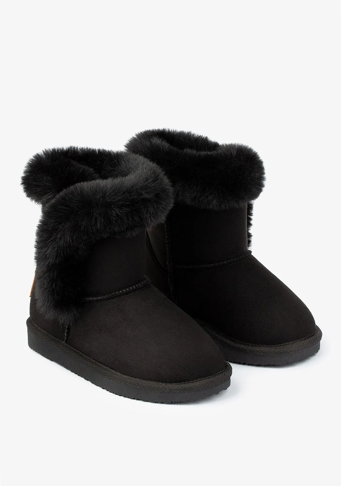 Black Fur Australian Boots B&W