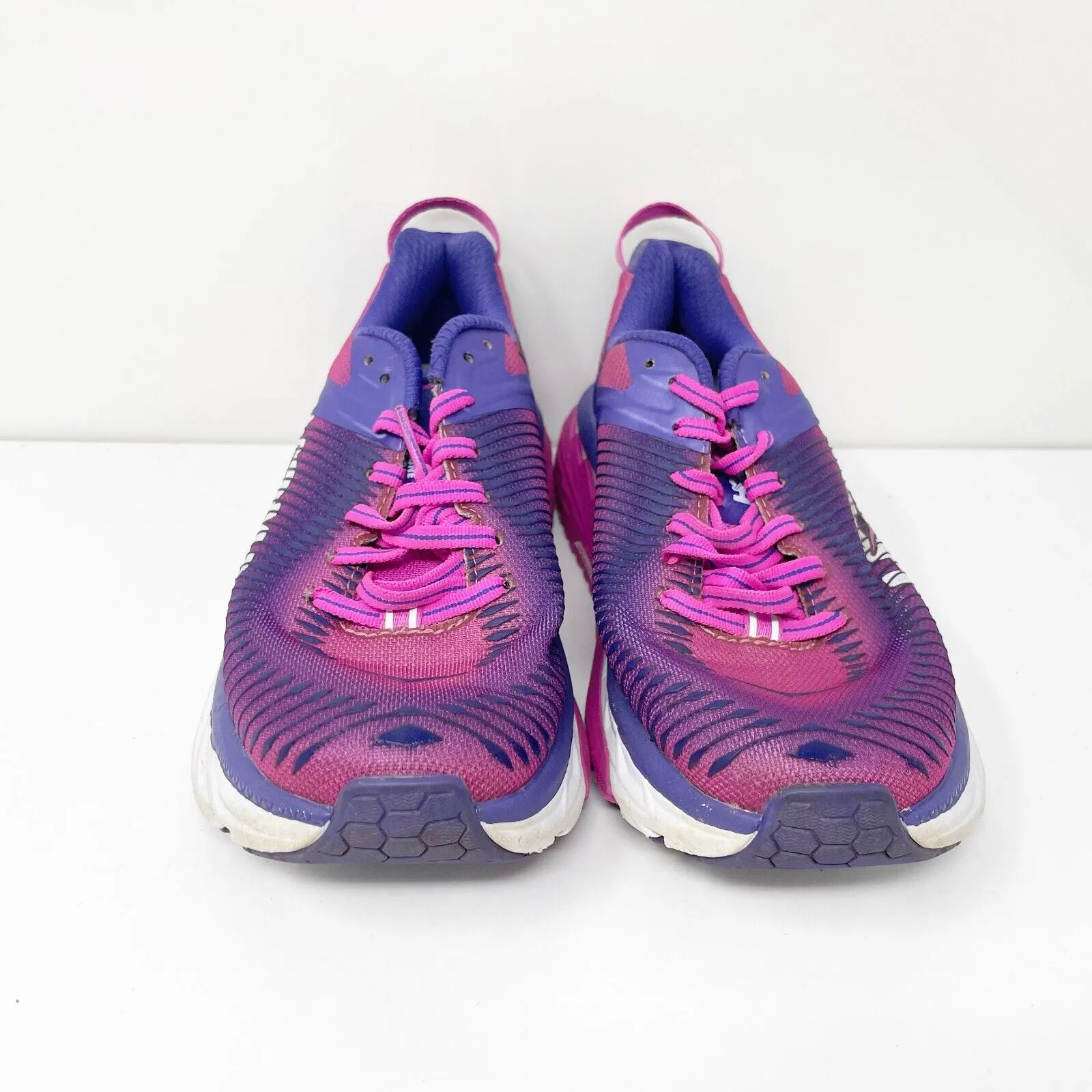 Hoka One One Womens Arahi 2 1019276 LFCH Purple Running Shoes Sneakers Size 5.5