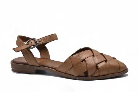 Lulu Toe In Sandal by Bueno