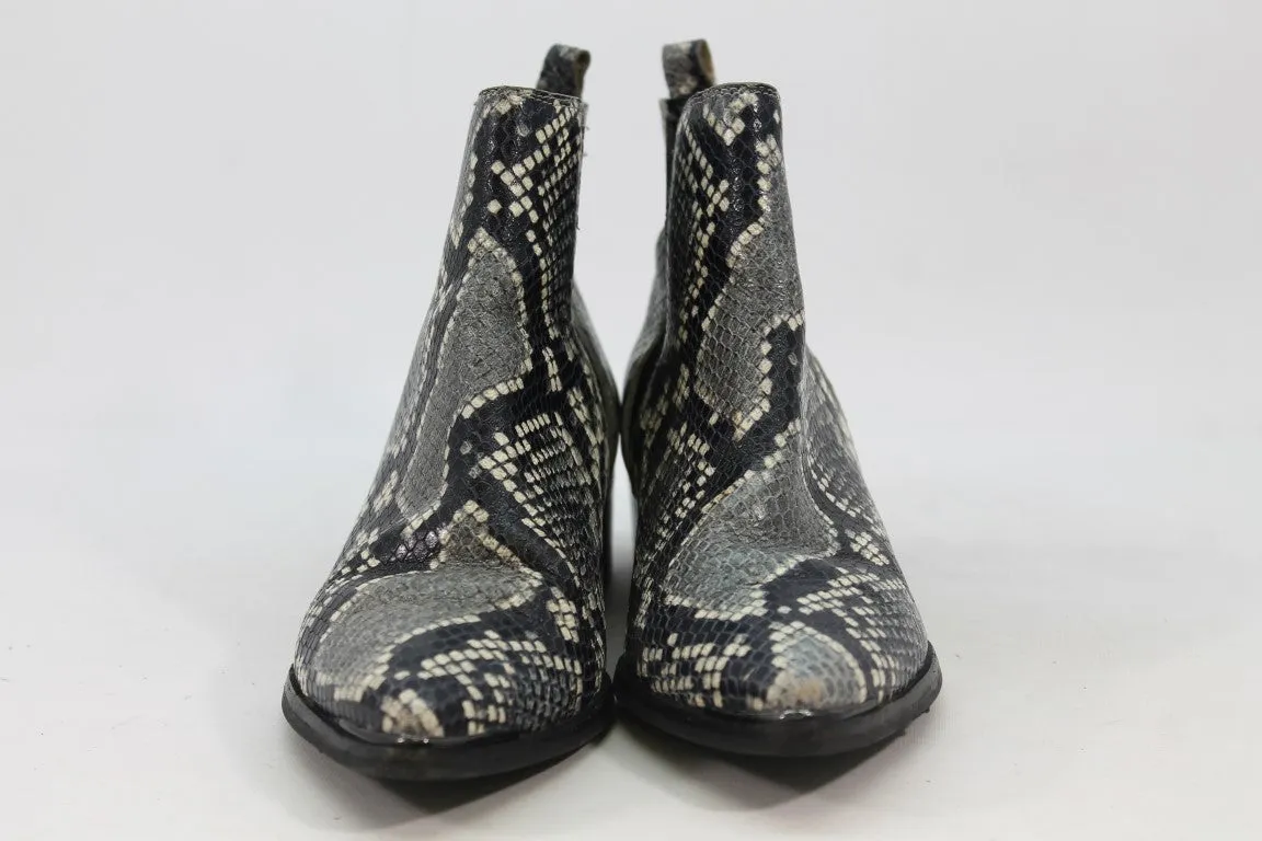 Marc Fisher Yalea Women's Black White Snake Print Snake Boots 6.5M(ZAP13170)