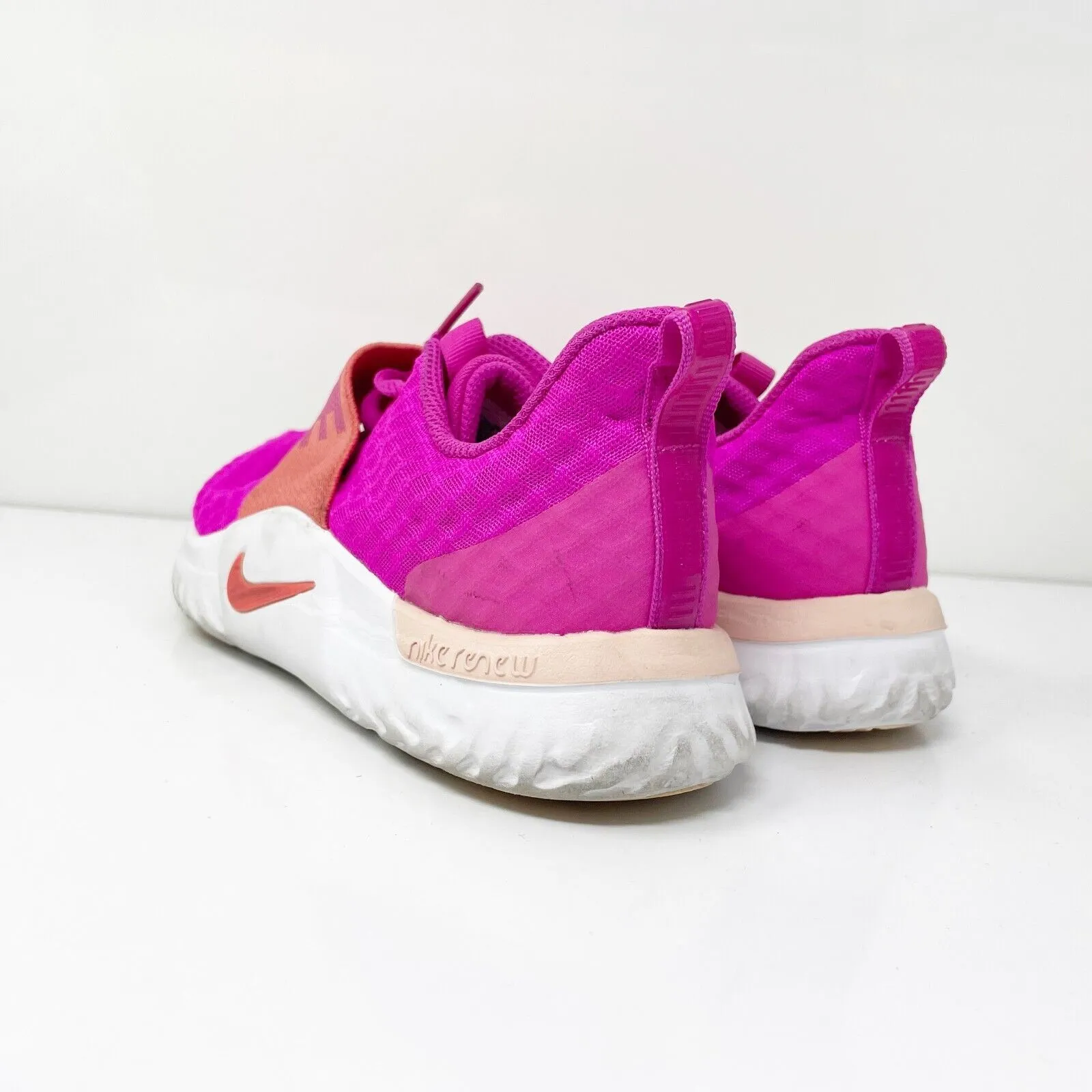 Nike Womens In Season TR 9 AR4543-603 Pink Basketball Shoes Sneakers Size 5.5