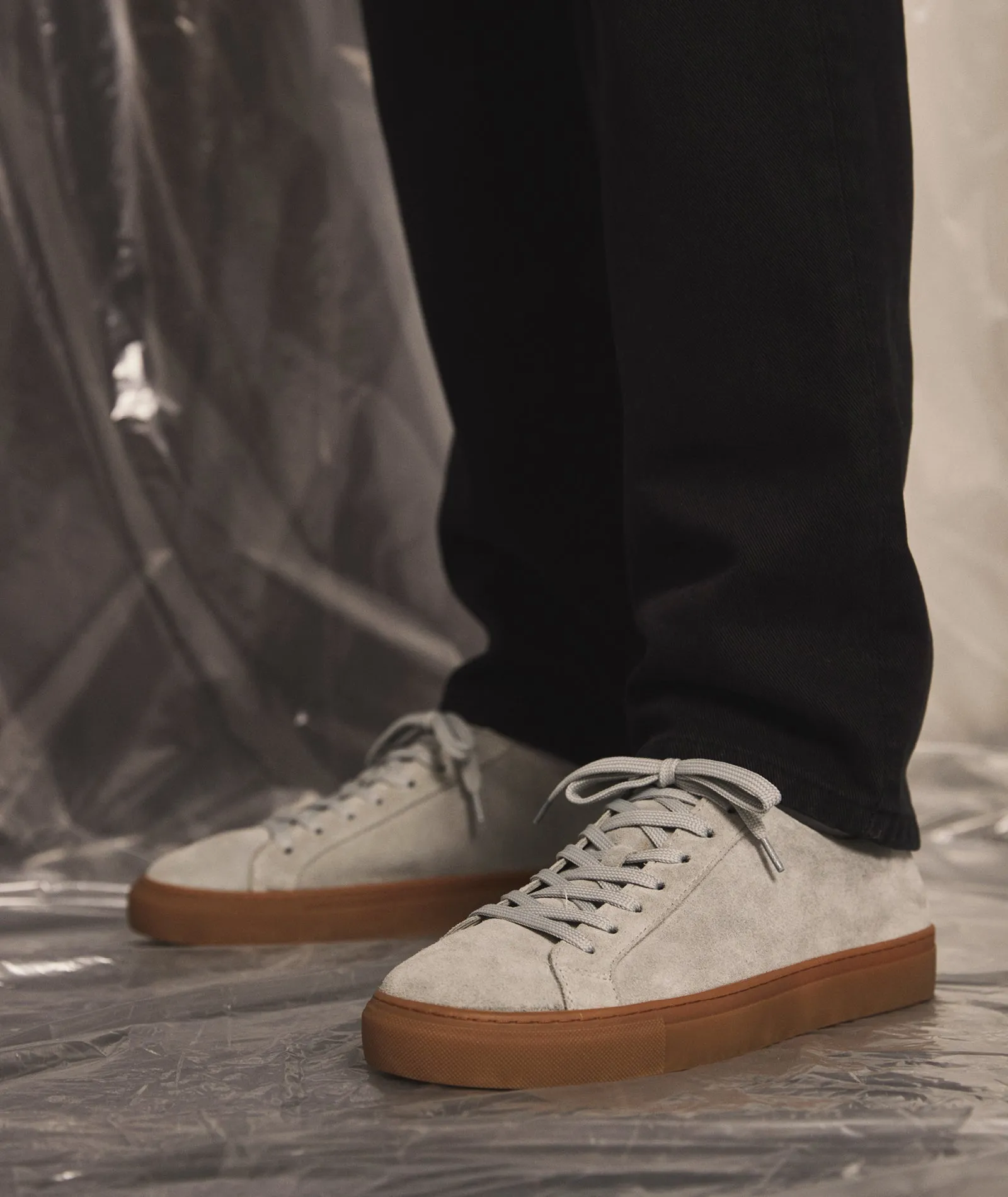 Type - Light Grey Suede / Gum