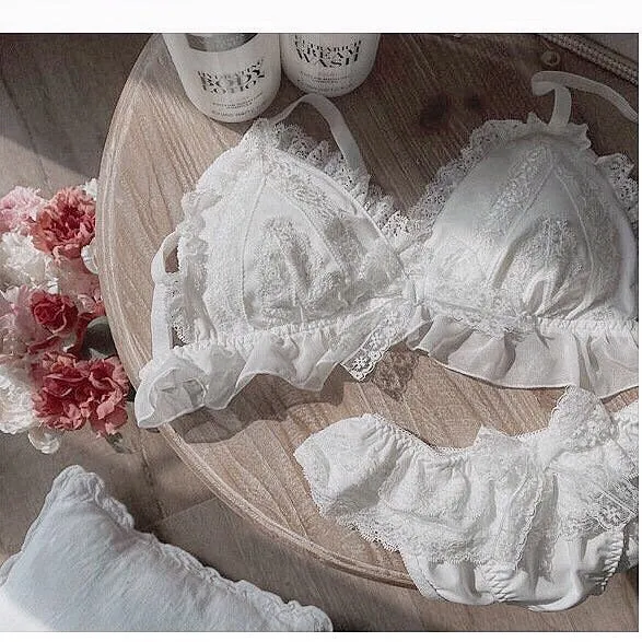 White Lace 2-piece Ruffle Lolita Nymphet Lingerie Set